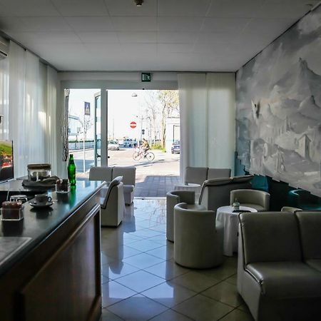 רימיני Hotel Venus מראה חיצוני תמונה