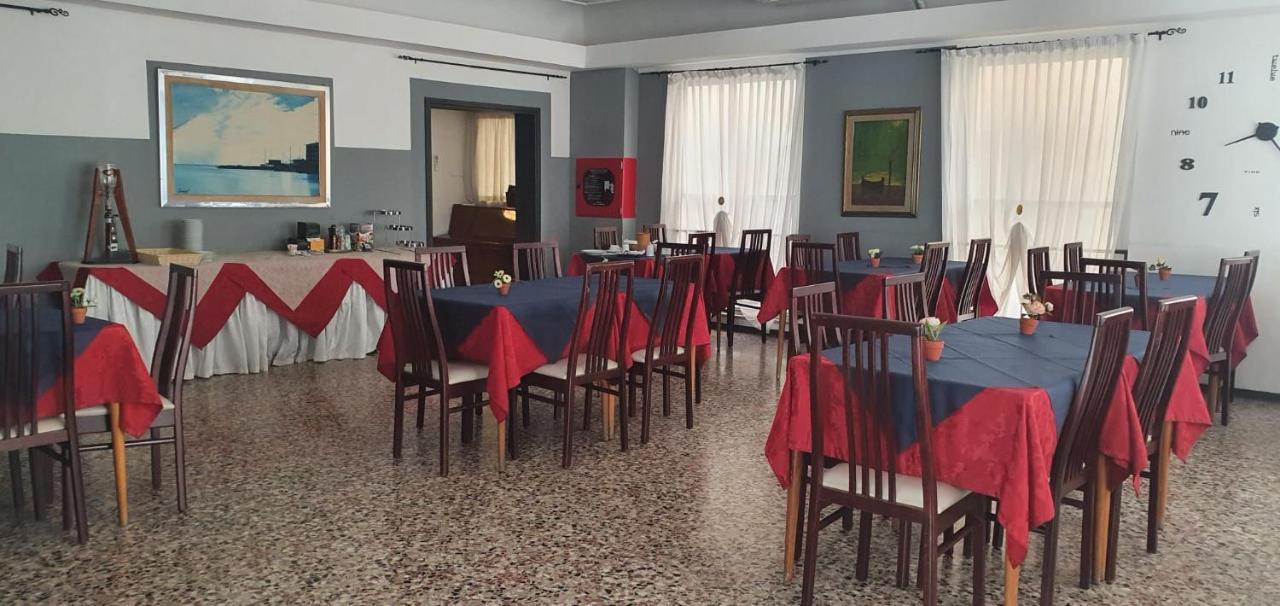 רימיני Hotel Venus מראה חיצוני תמונה