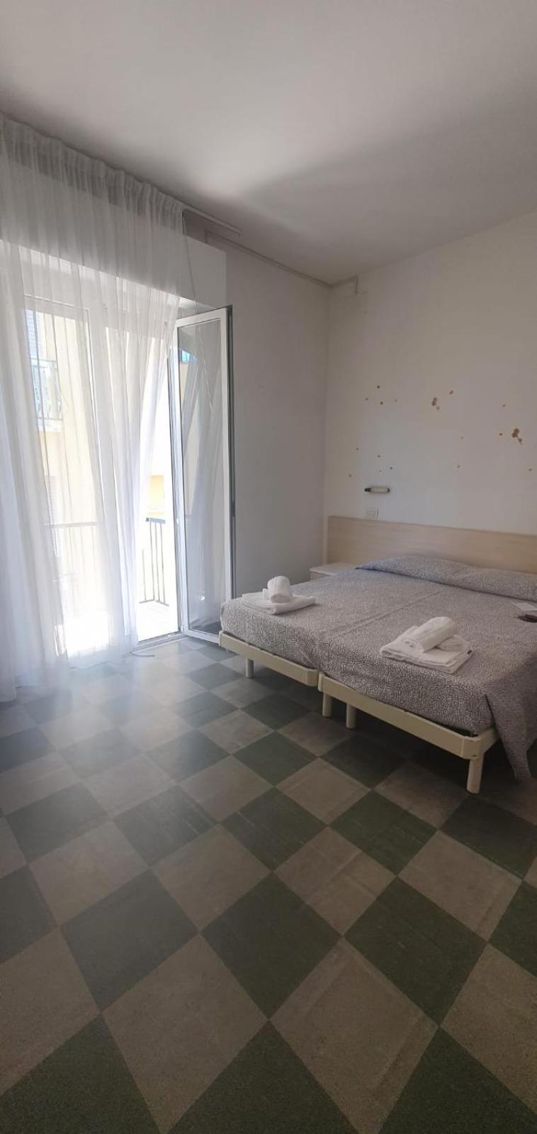 רימיני Hotel Venus מראה חיצוני תמונה