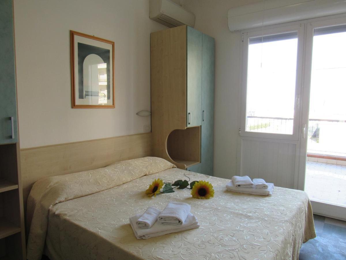 רימיני Hotel Venus מראה חיצוני תמונה